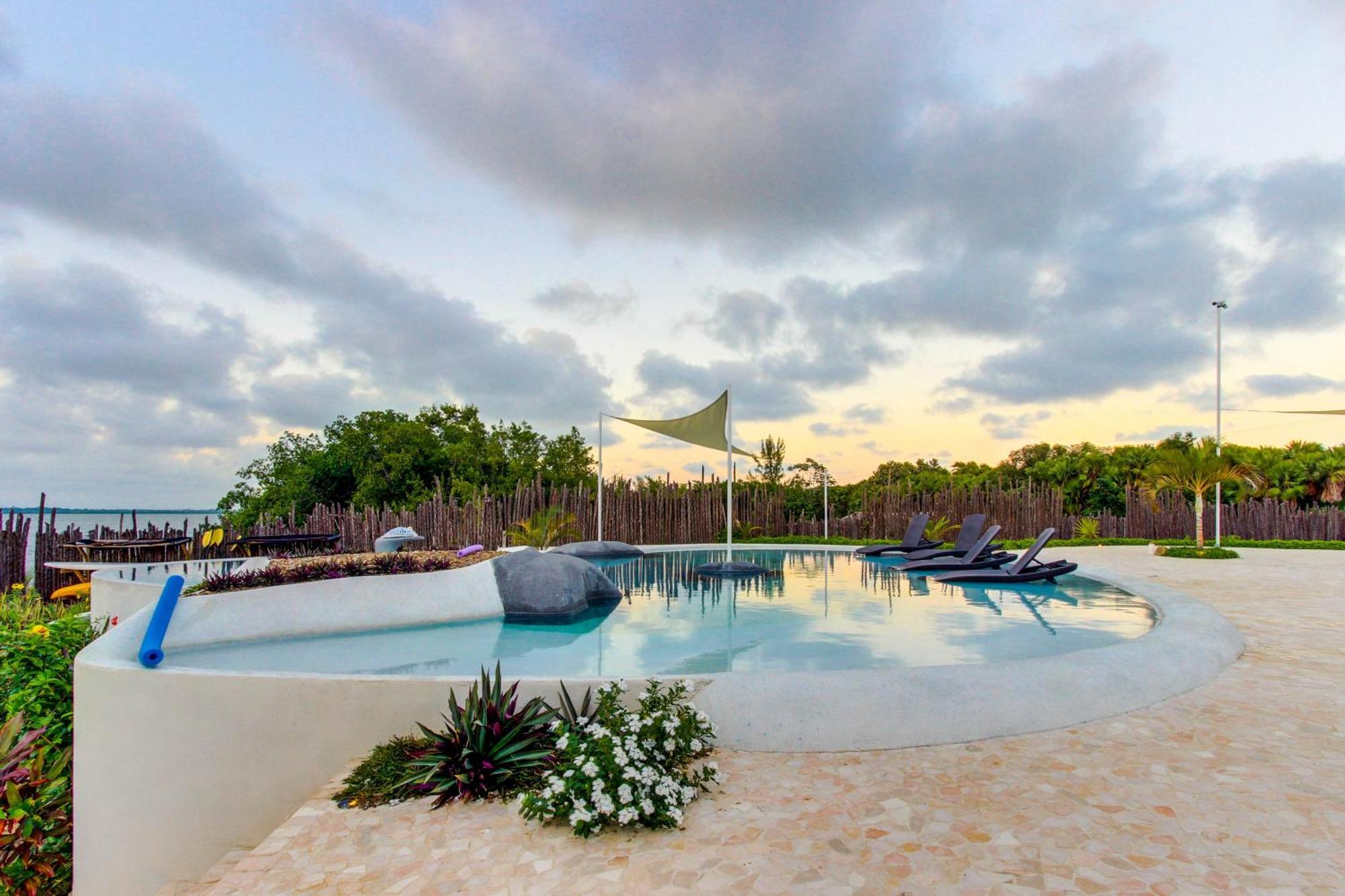 Swan Villas Maya Beach Buitenkant foto
